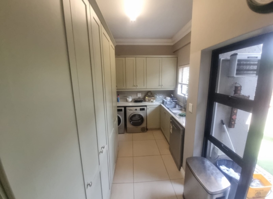 4 Bedroom Property for Sale in Midstream Estate Gauteng