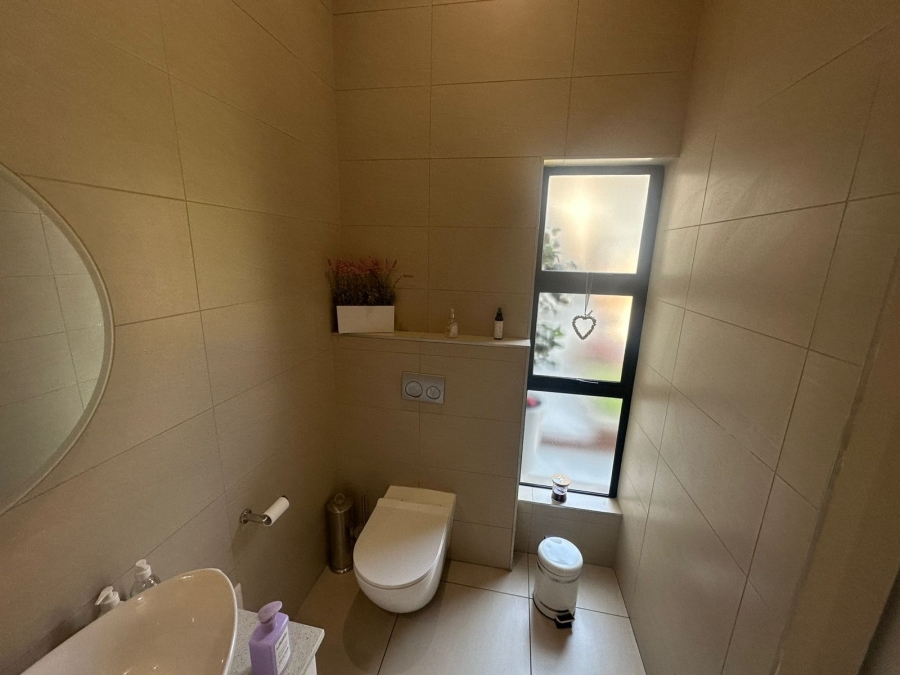 4 Bedroom Property for Sale in Midstream Estate Gauteng