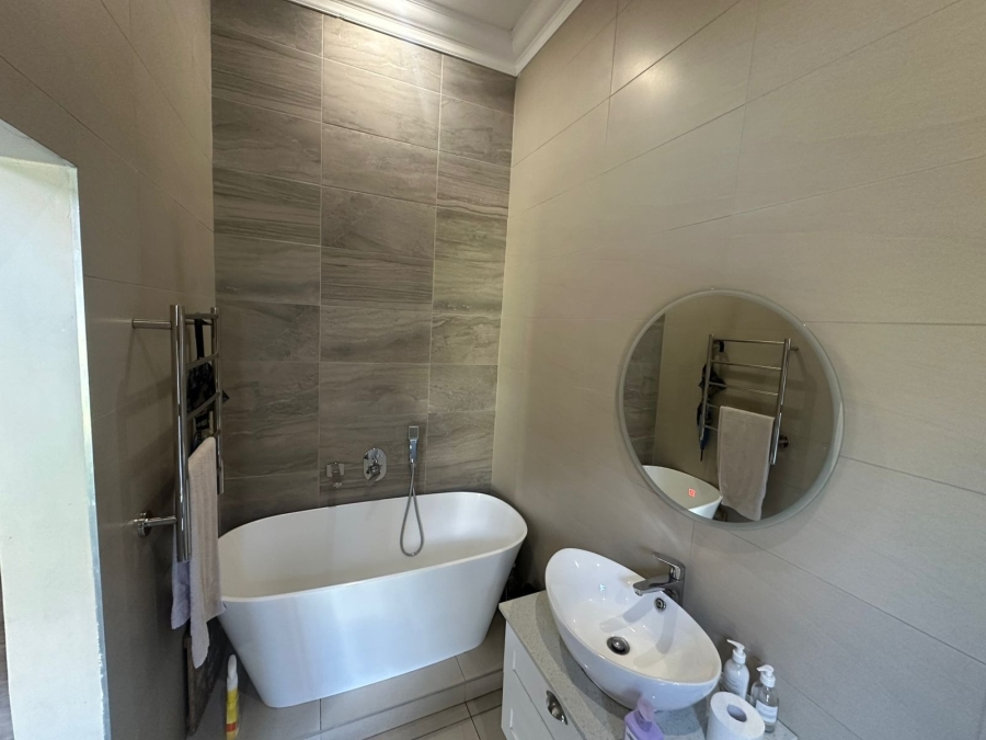 4 Bedroom Property for Sale in Midstream Estate Gauteng