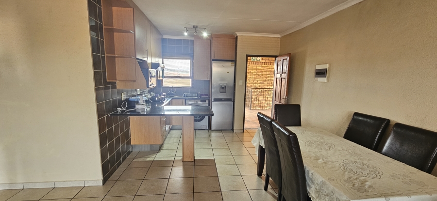 2 Bedroom Property for Sale in New Redruth Gauteng