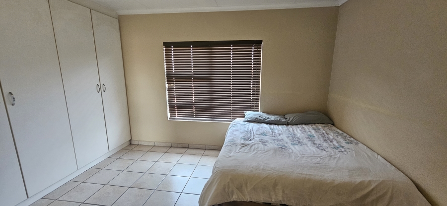 2 Bedroom Property for Sale in New Redruth Gauteng