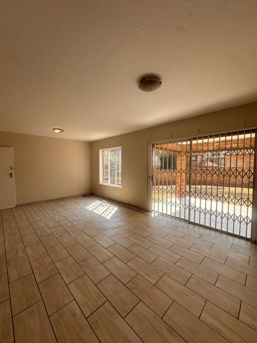To Let 3 Bedroom Property for Rent in Kyalami Hills Gauteng