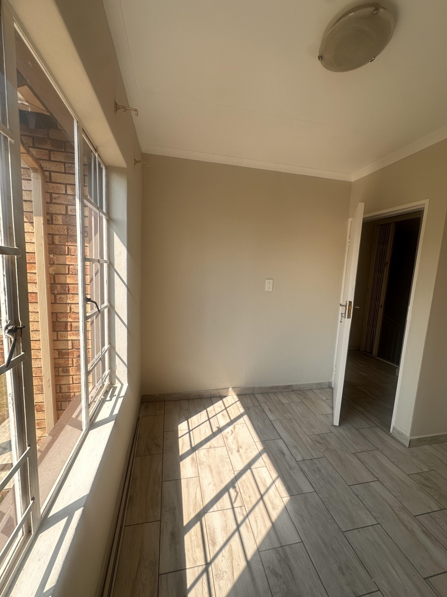 To Let 3 Bedroom Property for Rent in Kyalami Hills Gauteng