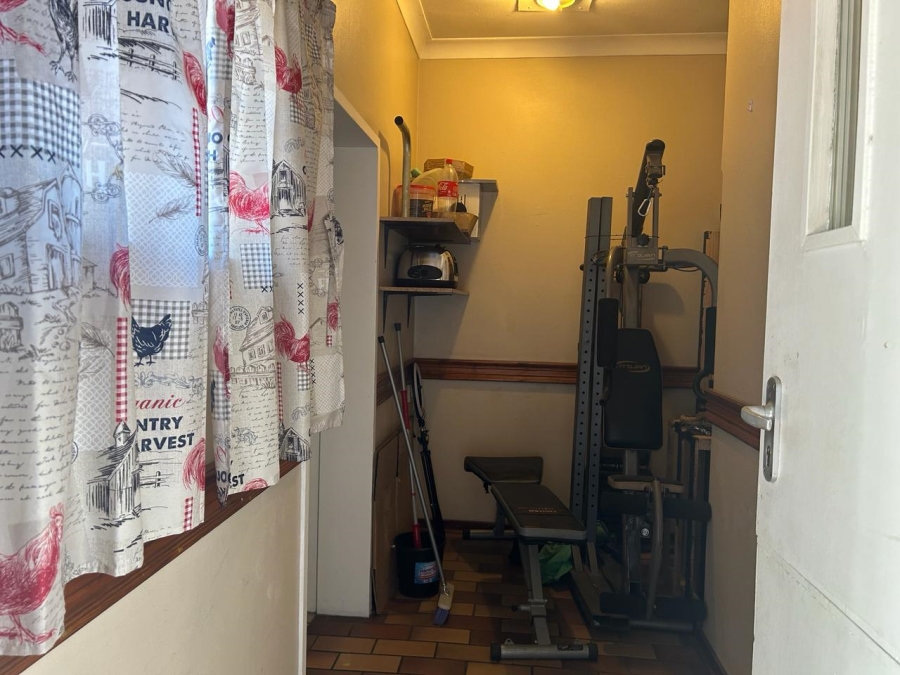 To Let 1 Bedroom Property for Rent in Queenswood Gauteng