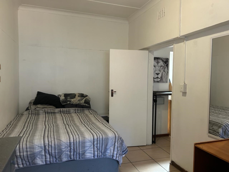 To Let 1 Bedroom Property for Rent in Queenswood Gauteng