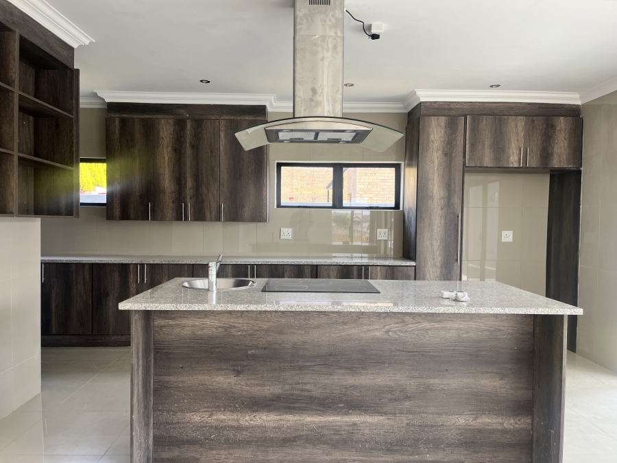 4 Bedroom Property for Sale in Eldo Village Estate Gauteng