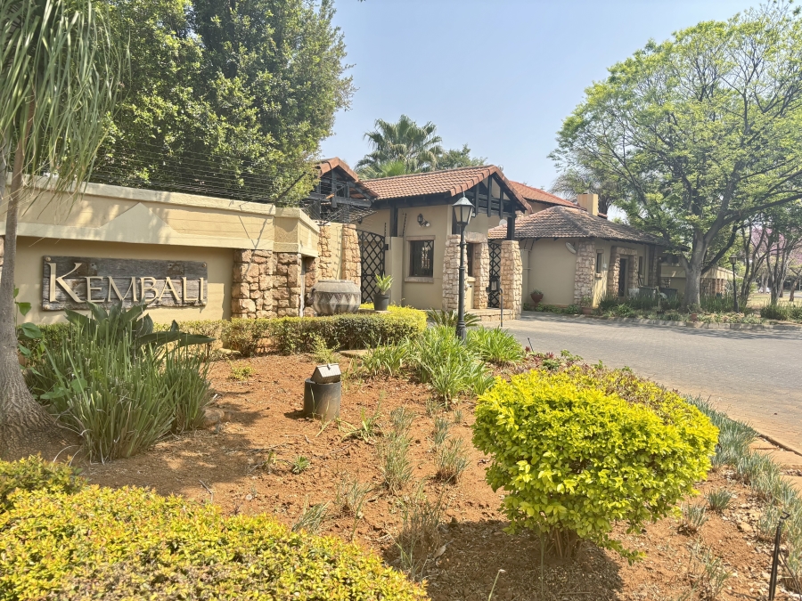 3 Bedroom Property for Sale in Faerie Glen Gauteng