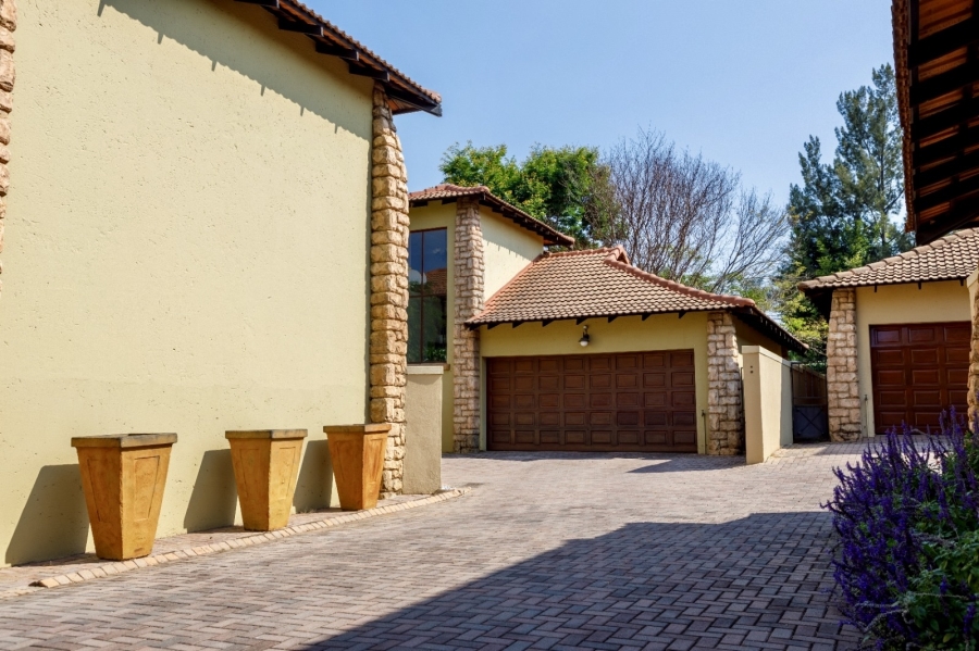 3 Bedroom Property for Sale in Faerie Glen Gauteng