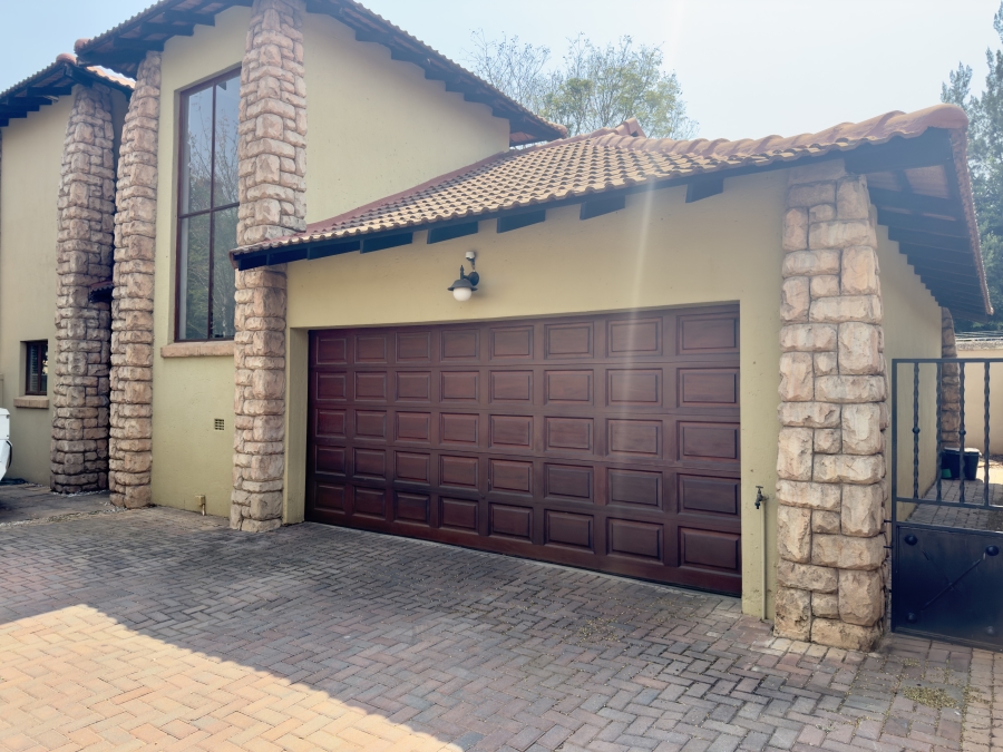 3 Bedroom Property for Sale in Faerie Glen Gauteng