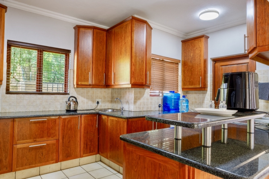3 Bedroom Property for Sale in Faerie Glen Gauteng