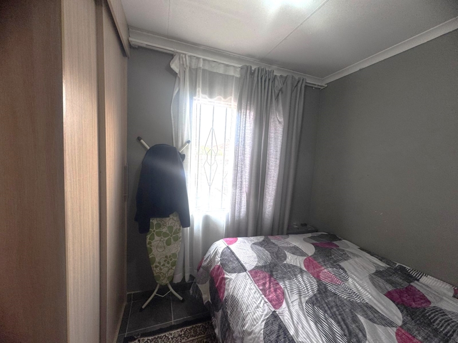 3 Bedroom Property for Sale in Windmill Park Gauteng