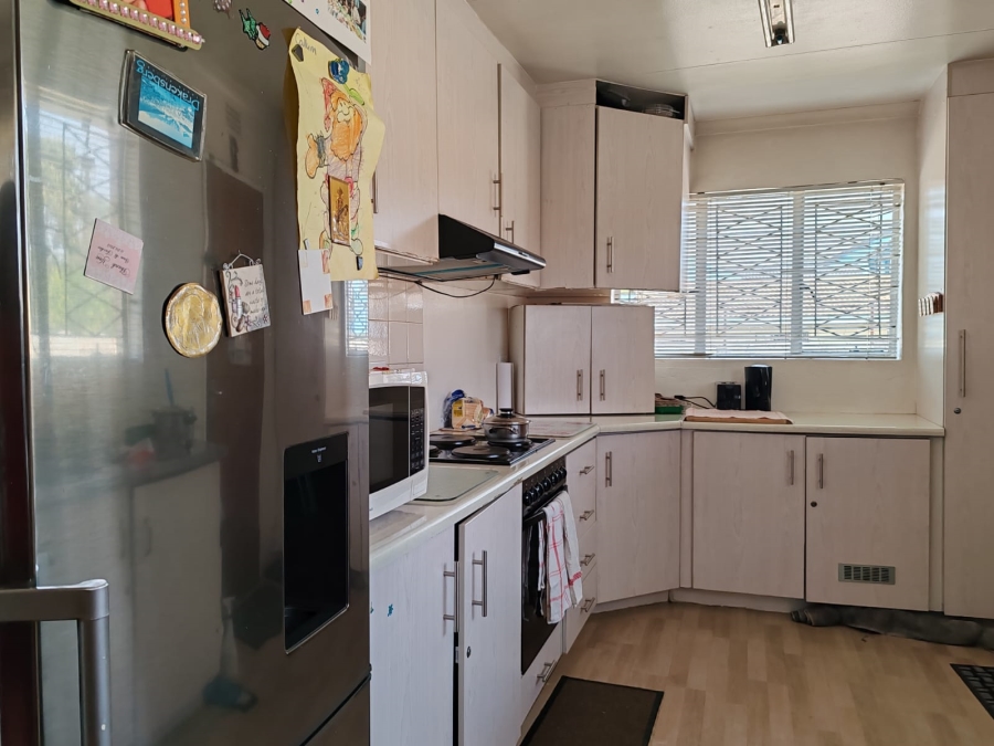 3 Bedroom Property for Sale in Bakerton Gauteng