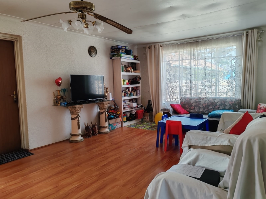 3 Bedroom Property for Sale in Bakerton Gauteng