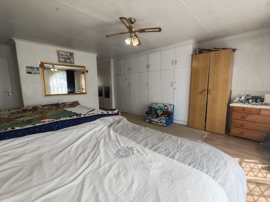 3 Bedroom Property for Sale in Bakerton Gauteng