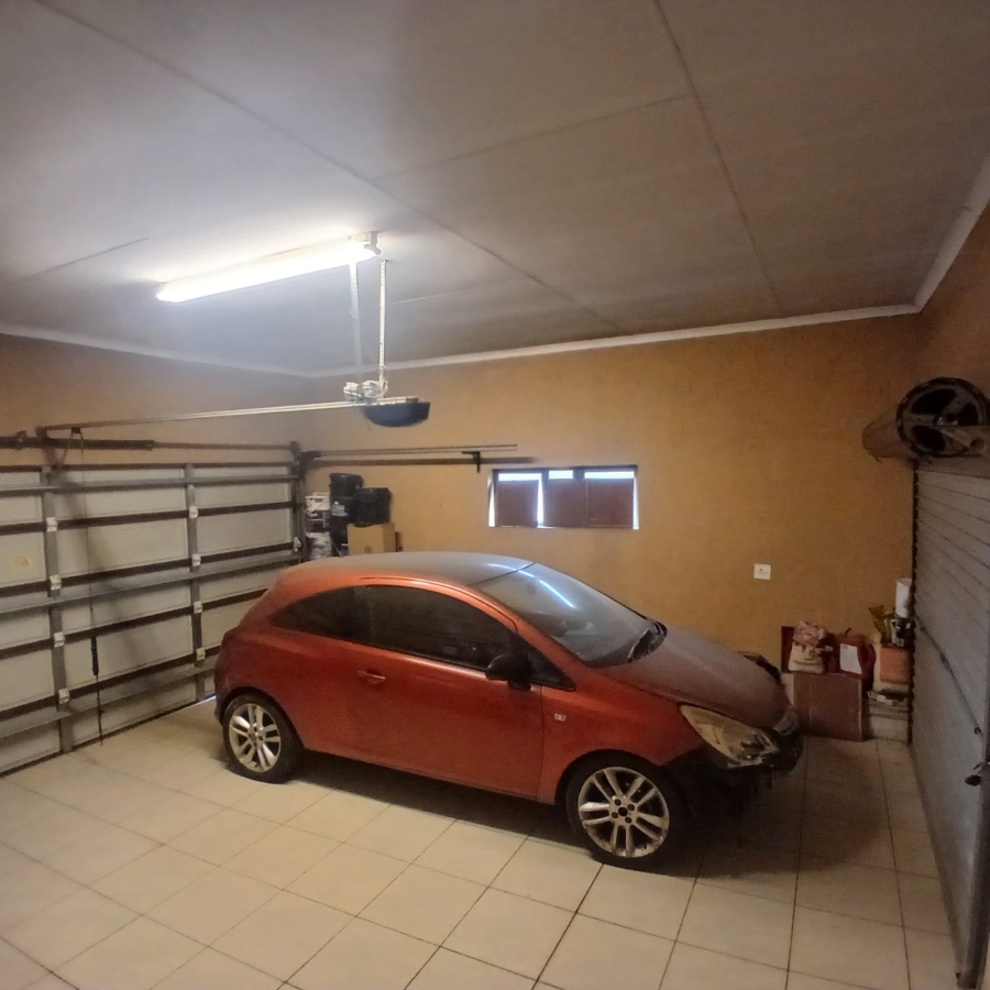 4 Bedroom Property for Sale in Spruit View Gauteng