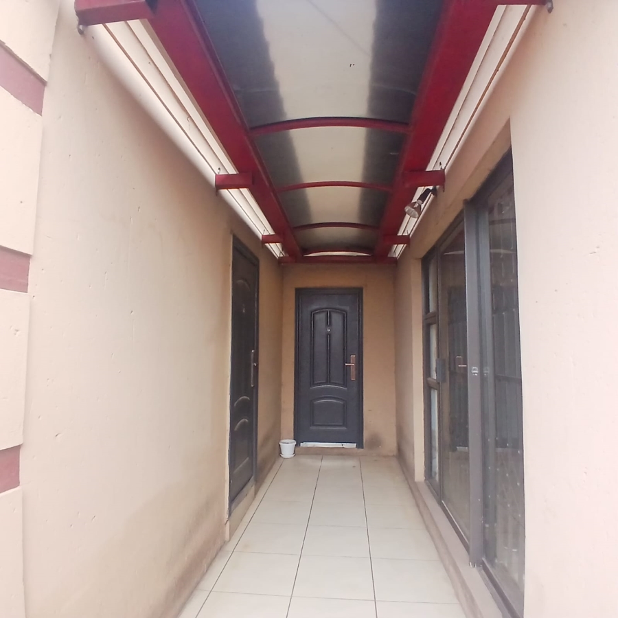 4 Bedroom Property for Sale in Spruit View Gauteng