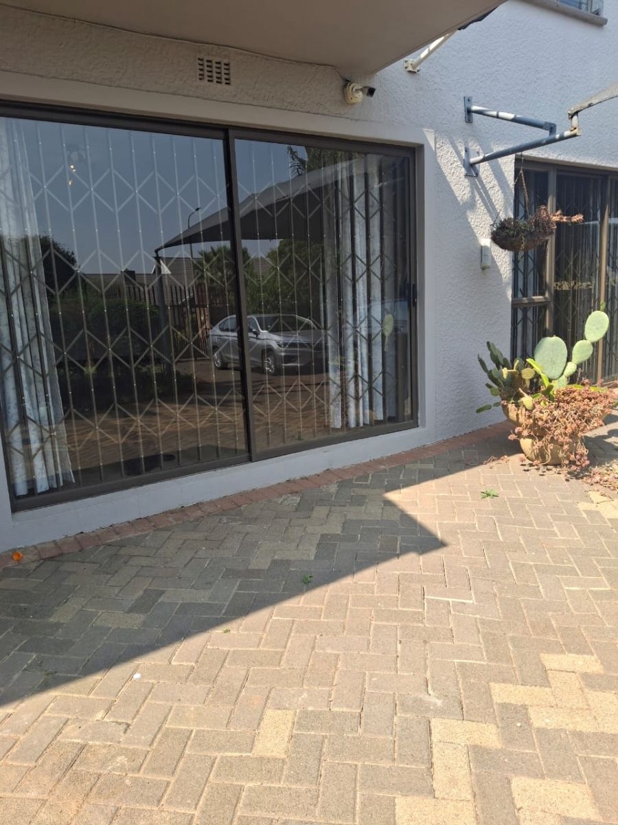 To Let 1 Bedroom Property for Rent in Eden Glen Gauteng