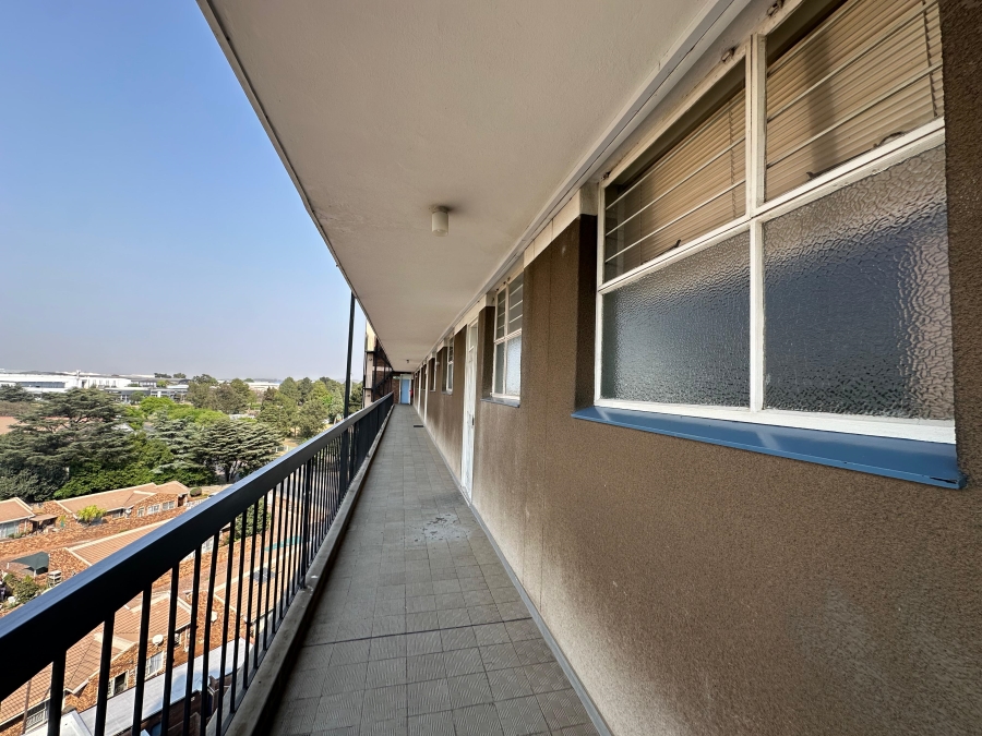 2 Bedroom Property for Sale in Denlee Gauteng
