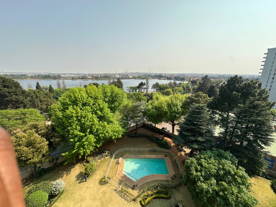 2 Bedroom Property for Sale in Denlee Gauteng