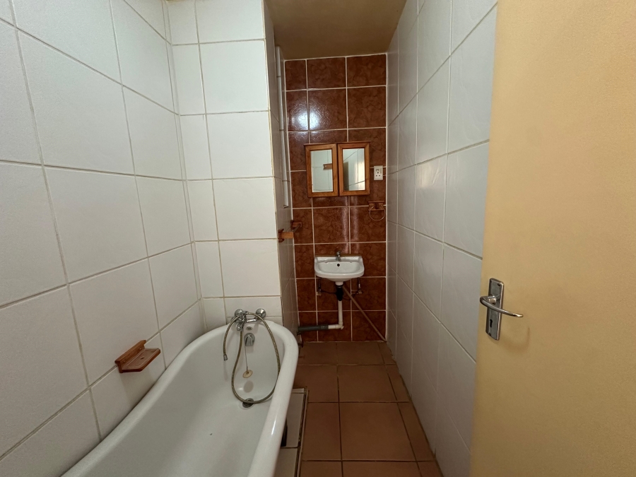2 Bedroom Property for Sale in Denlee Gauteng
