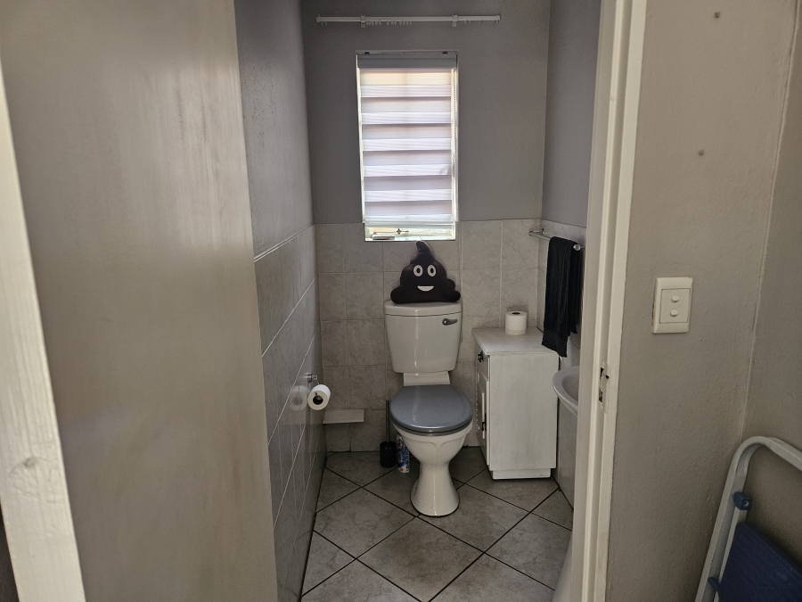 2 Bedroom Property for Sale in Wilgeheuwel Gauteng