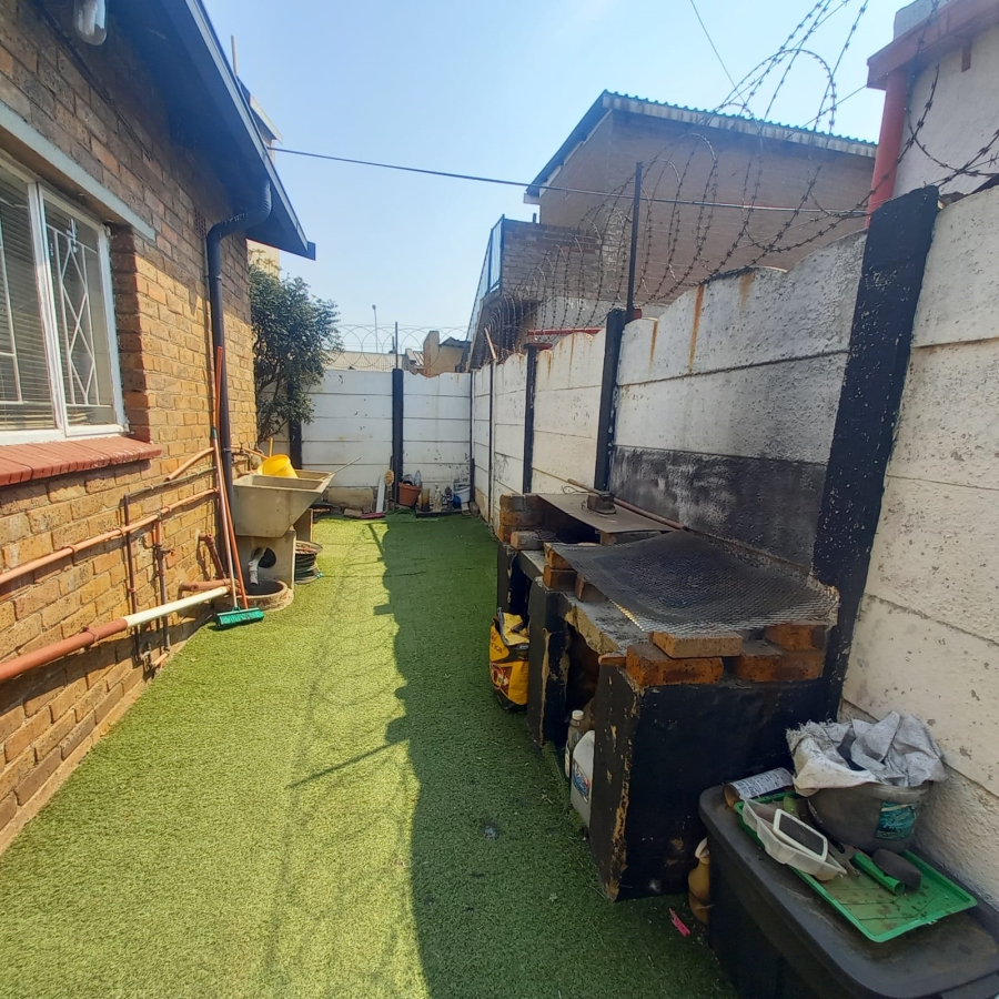 3 Bedroom Property for Sale in Actonville Gauteng