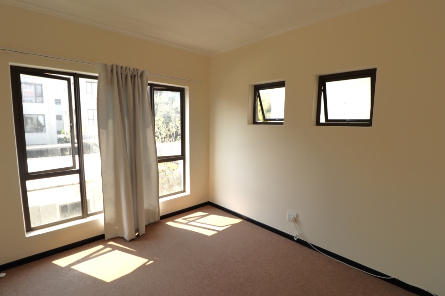 2 Bedroom Property for Sale in Bryanston Gauteng