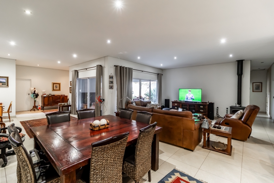 3 Bedroom Property for Sale in Waverley Gauteng