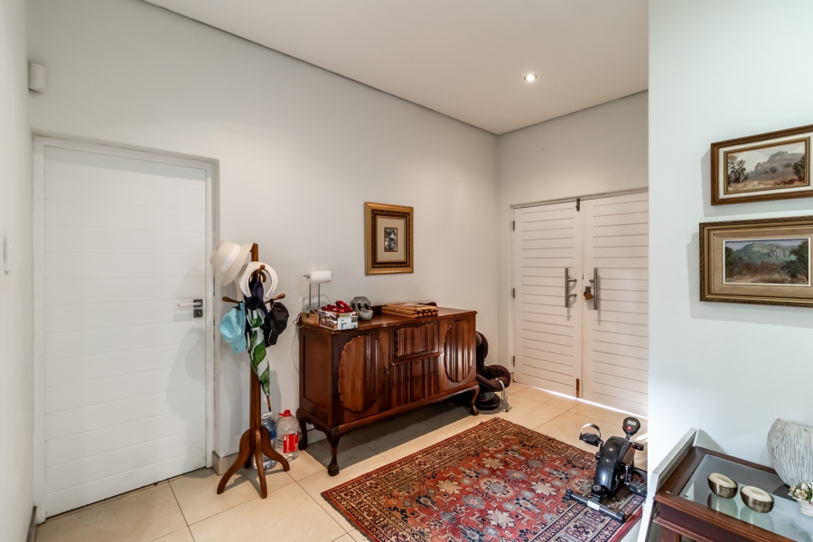 3 Bedroom Property for Sale in Waverley Gauteng