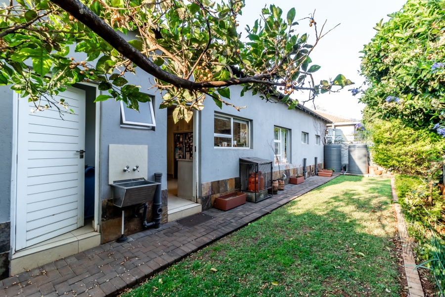 3 Bedroom Property for Sale in Waverley Gauteng