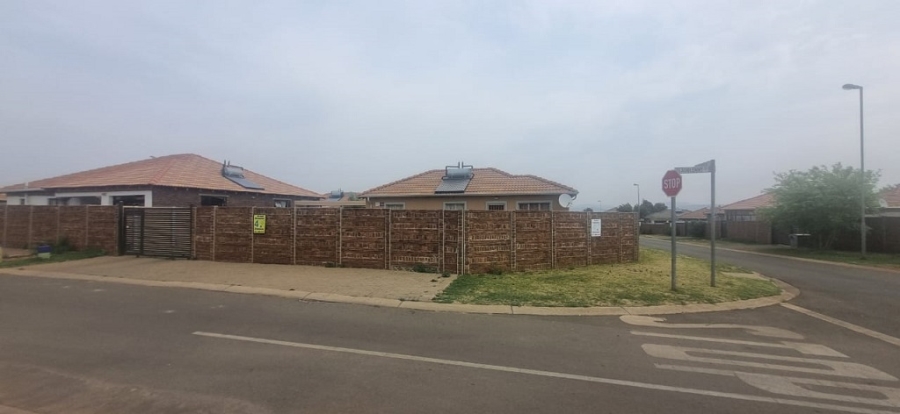 3 Bedroom Property for Sale in Sky City Gauteng