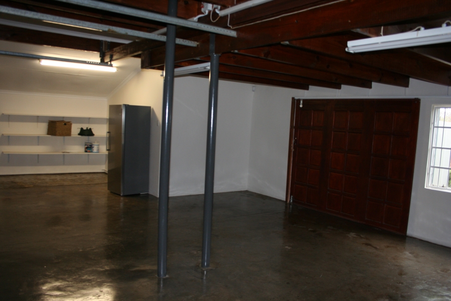 2 Bedroom Property for Sale in Ashlea Gardens Gauteng