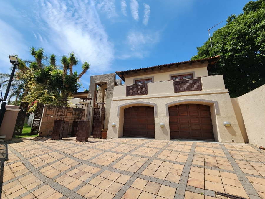 5 Bedroom Property for Sale in Waterkloof Park Gauteng