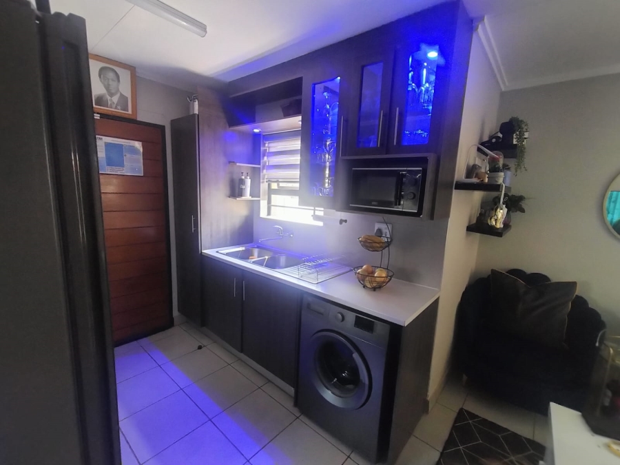 3 Bedroom Property for Sale in Protea Glen Gauteng