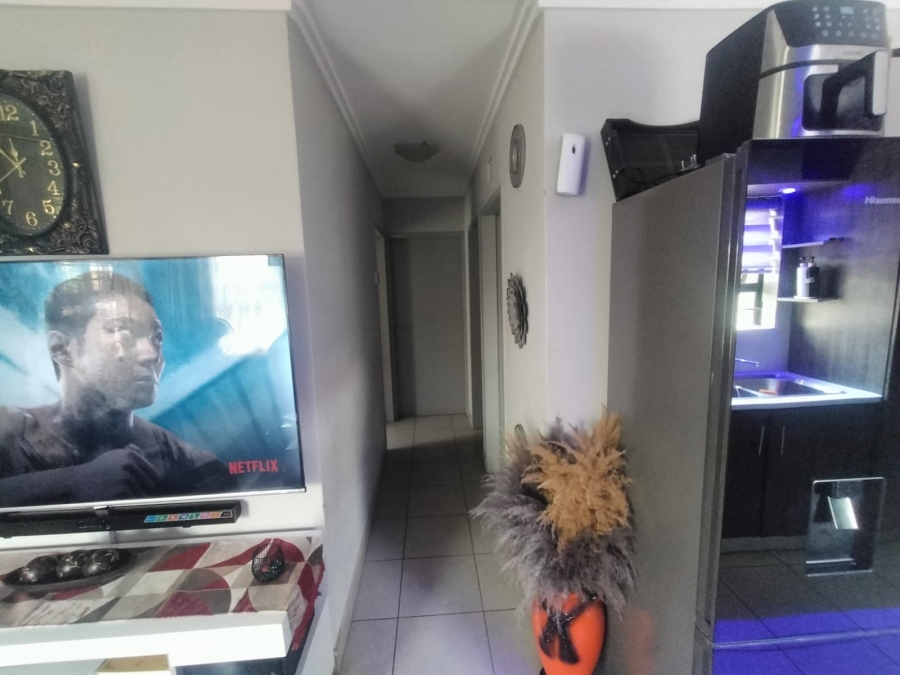 3 Bedroom Property for Sale in Protea Glen Gauteng
