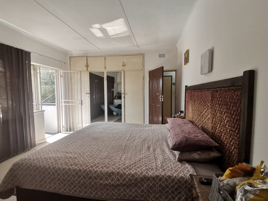 4 Bedroom Property for Sale in Mondeor Gauteng