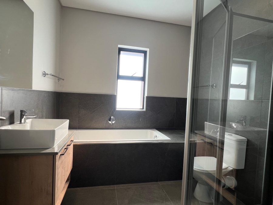 3 Bedroom Property for Sale in Equestria Gauteng