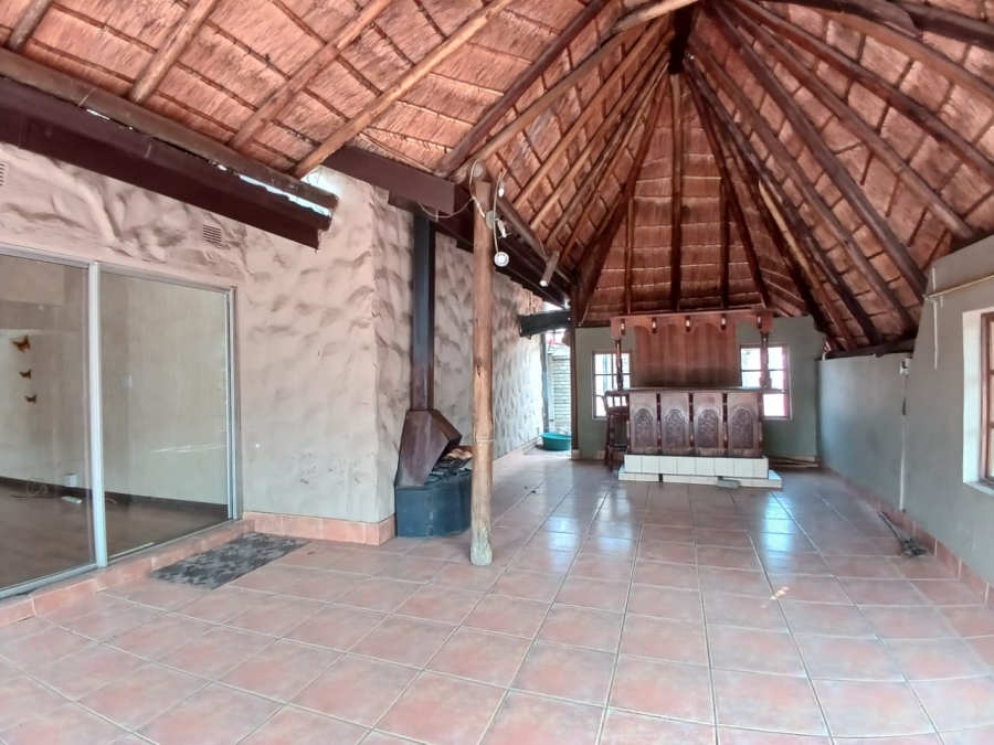 4 Bedroom Property for Sale in Vanderbijlpark SE 7 Gauteng