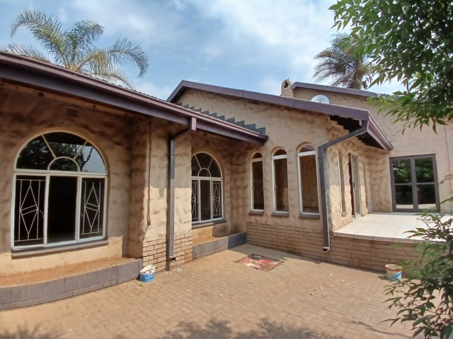 4 Bedroom Property for Sale in Vanderbijlpark SE 7 Gauteng