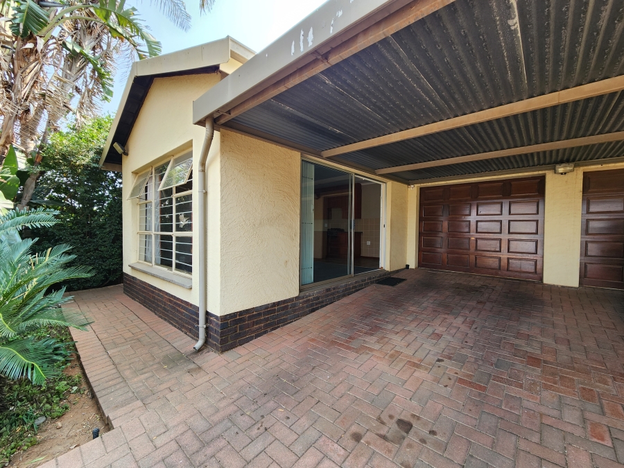 1 Bedroom Property for Sale in Monument Park Gauteng