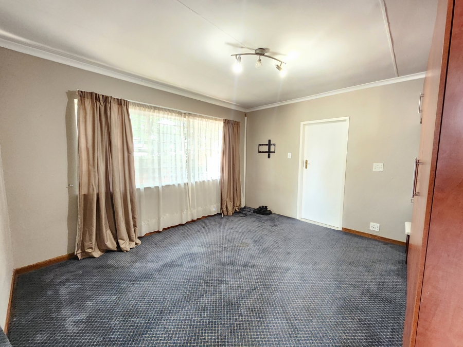 1 Bedroom Property for Sale in Monument Park Gauteng