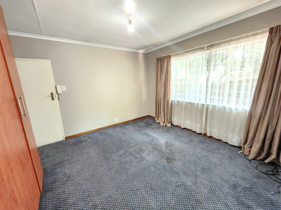 1 Bedroom Property for Sale in Monument Park Gauteng