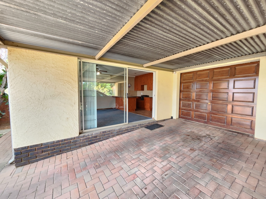 1 Bedroom Property for Sale in Monument Park Gauteng