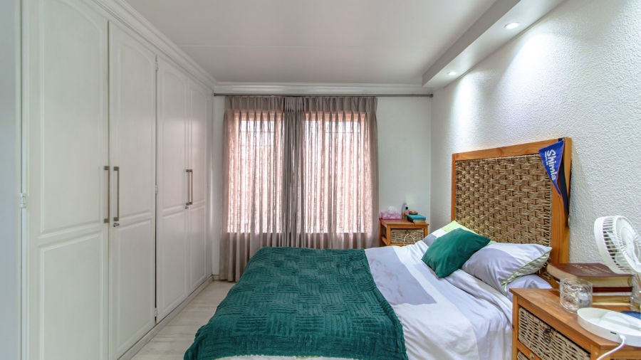 1 Bedroom Property for Sale in Bedford Gardens Gauteng