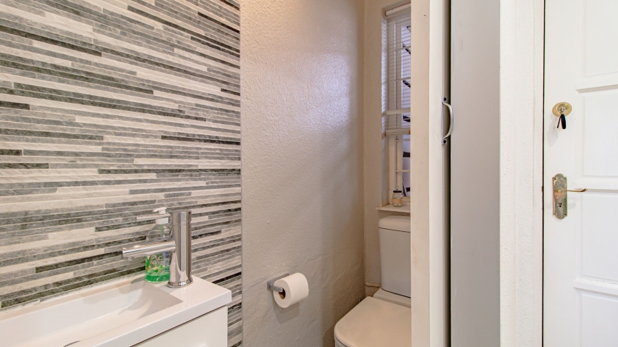 1 Bedroom Property for Sale in Bedford Gardens Gauteng