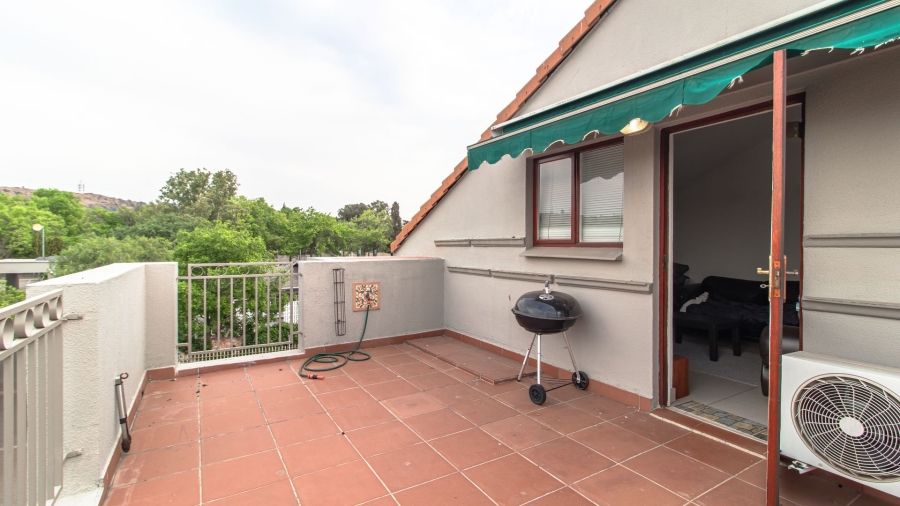1 Bedroom Property for Sale in Bedford Gardens Gauteng