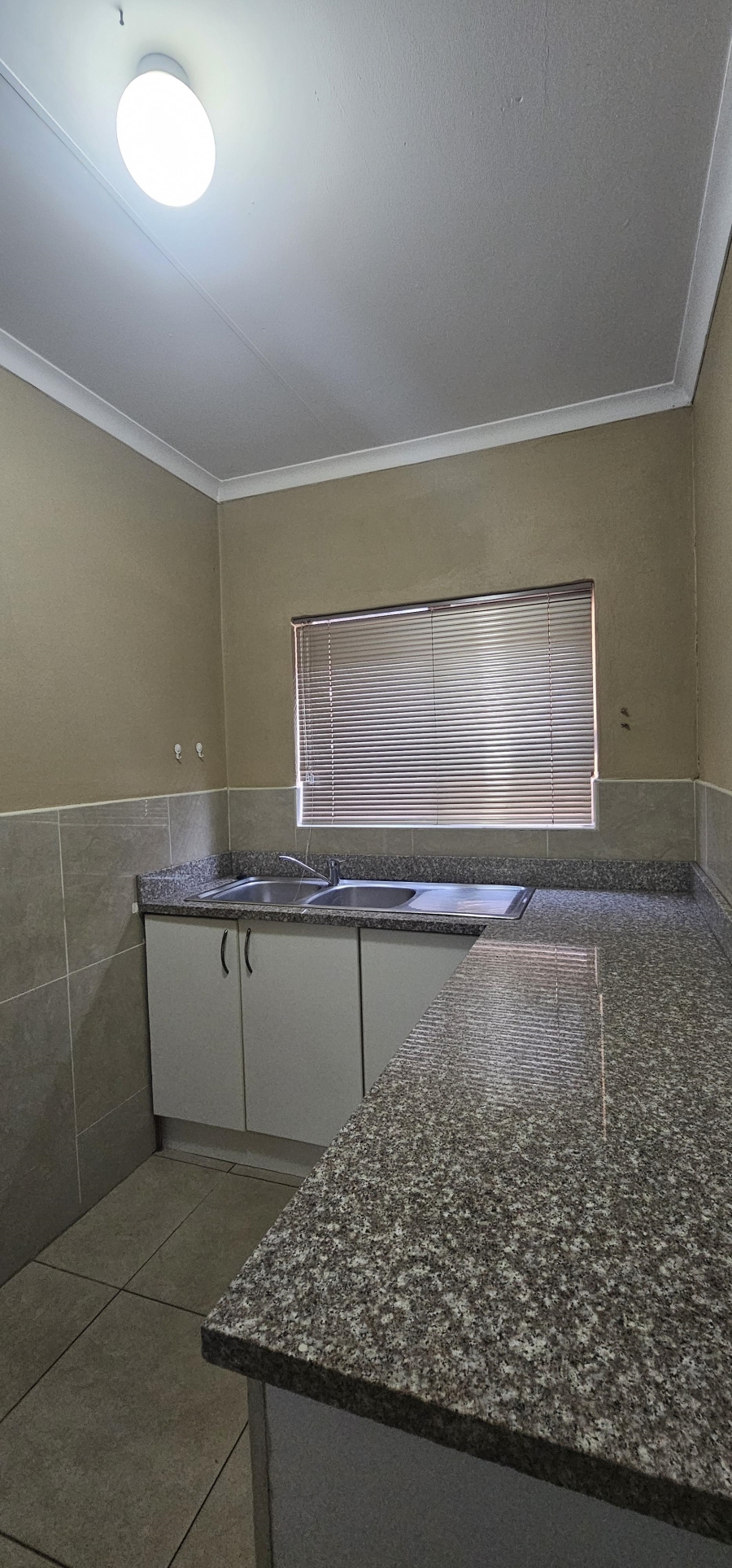 To Let commercial Property for Rent in Eldoraigne Gauteng
