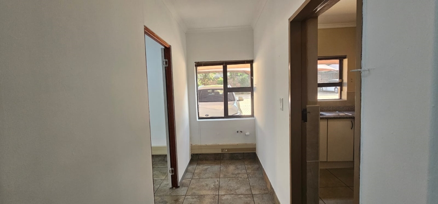 To Let commercial Property for Rent in Eldoraigne Gauteng