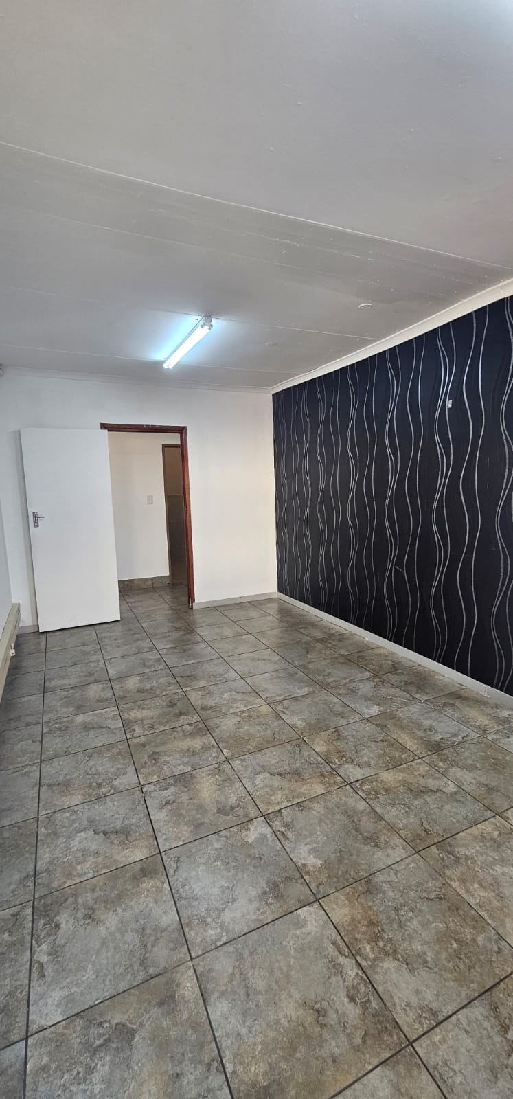 To Let commercial Property for Rent in Eldoraigne Gauteng