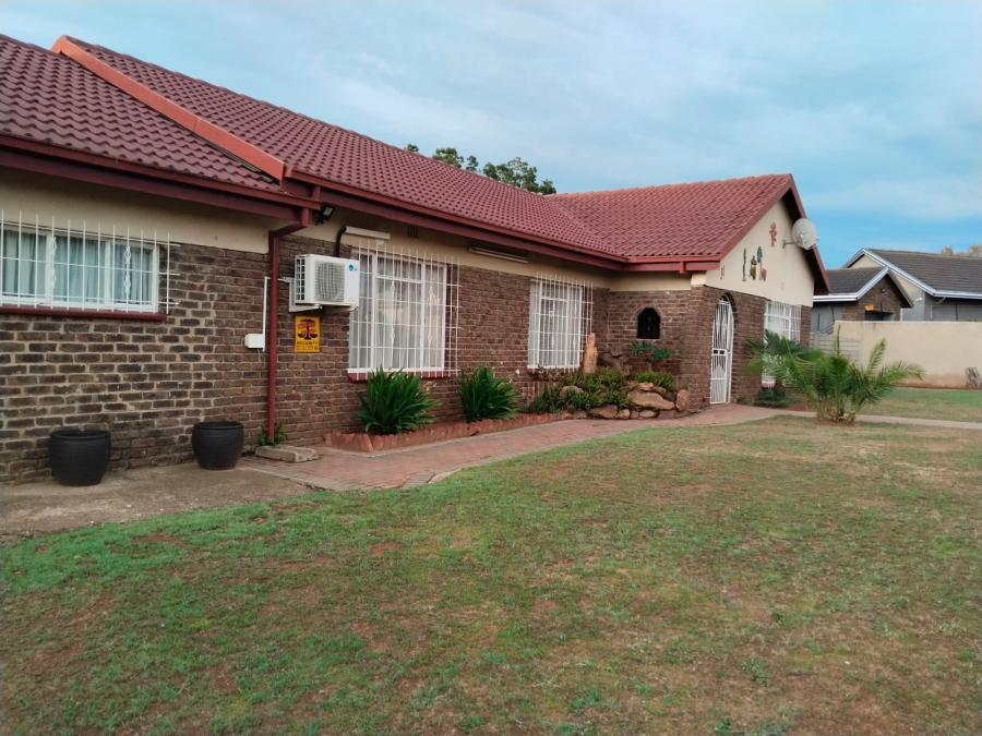 3 Bedroom Property for Sale in Rensburg Gauteng